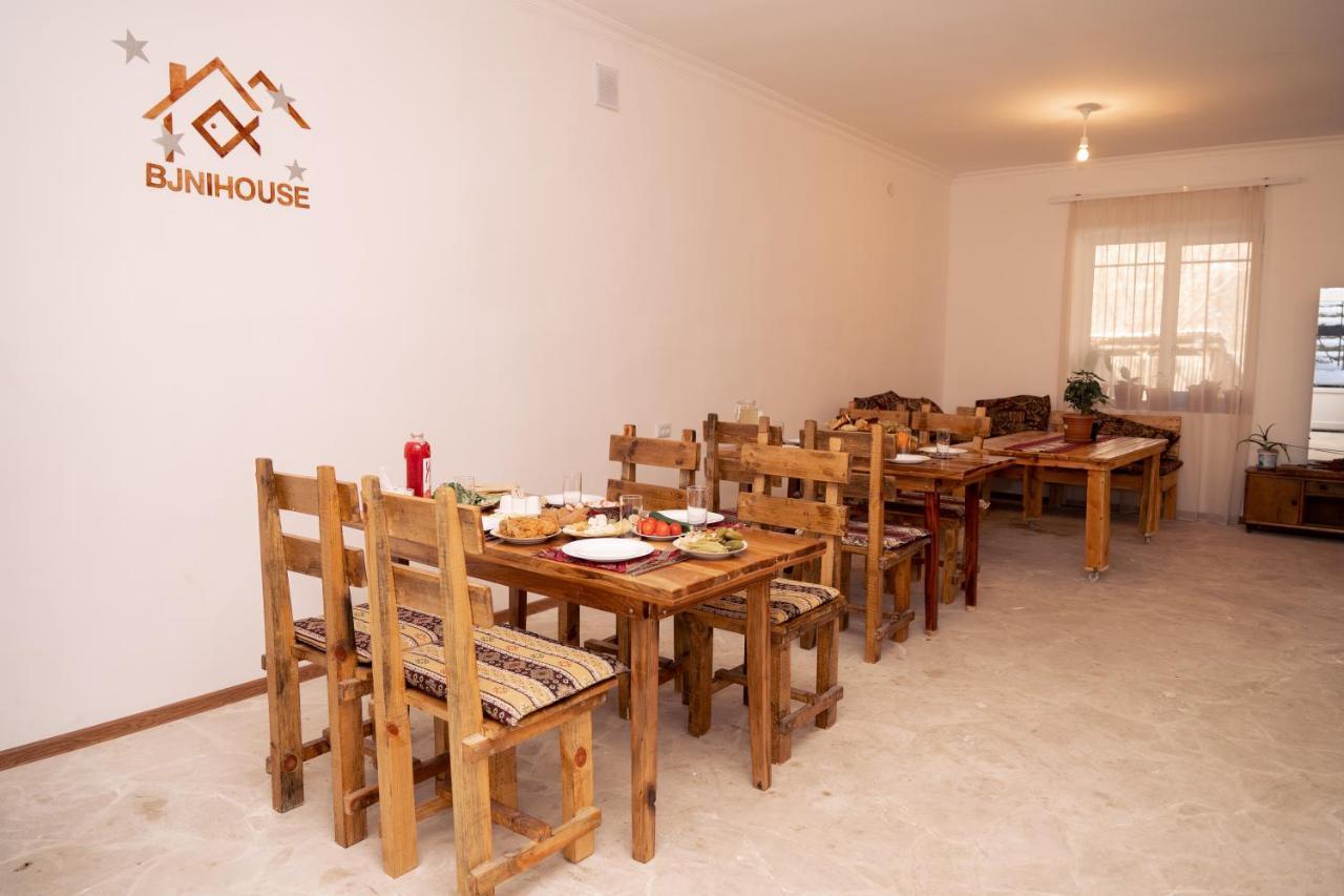 Bjnihouse, Guest House Eksteriør bilde